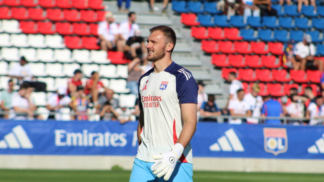 OL Sage confirme Lucas Perri comme numéro 1 cette saison