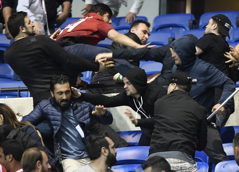 Affrontements entre supporters de l'OL et de Besiktas en 2017