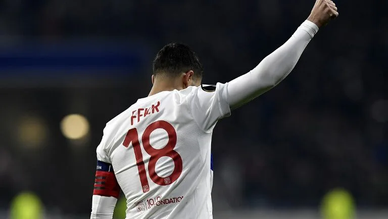 Ol L Hommage De Lyon A Nabil Fekir Pour Son Anniversaire