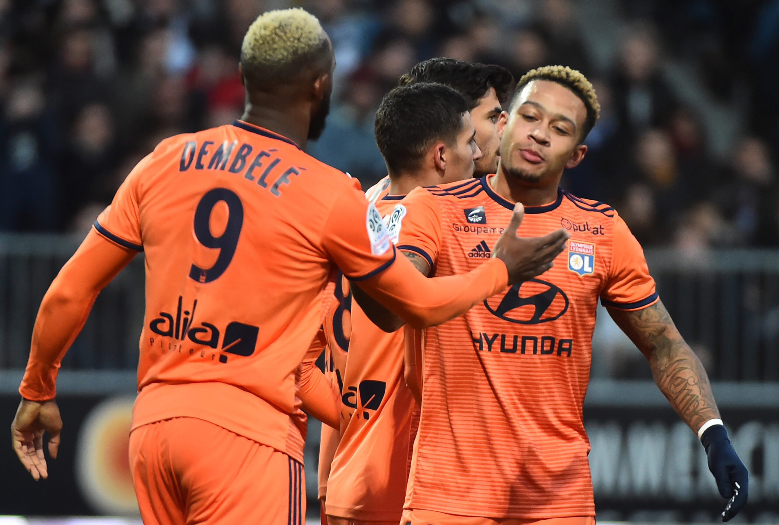 Memphis Depay sort du silence sur son avenir - Football