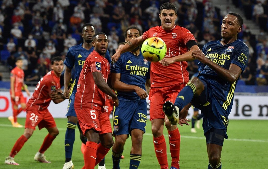 Ligue 1 : L'OL Est La Moins Bonne équipe Sur Les Corners Offensifs