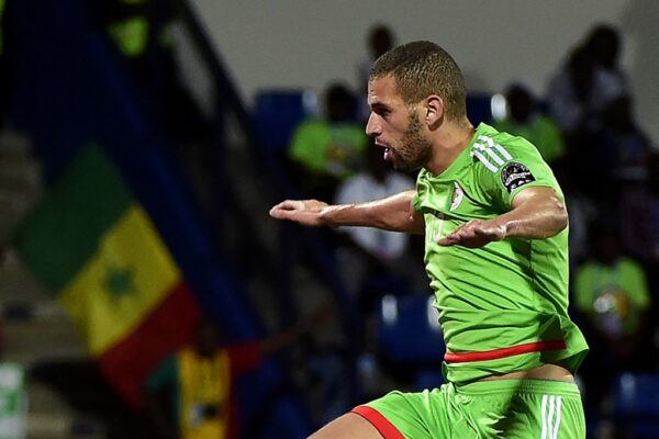 Islam Slimani summoned with Algeria |