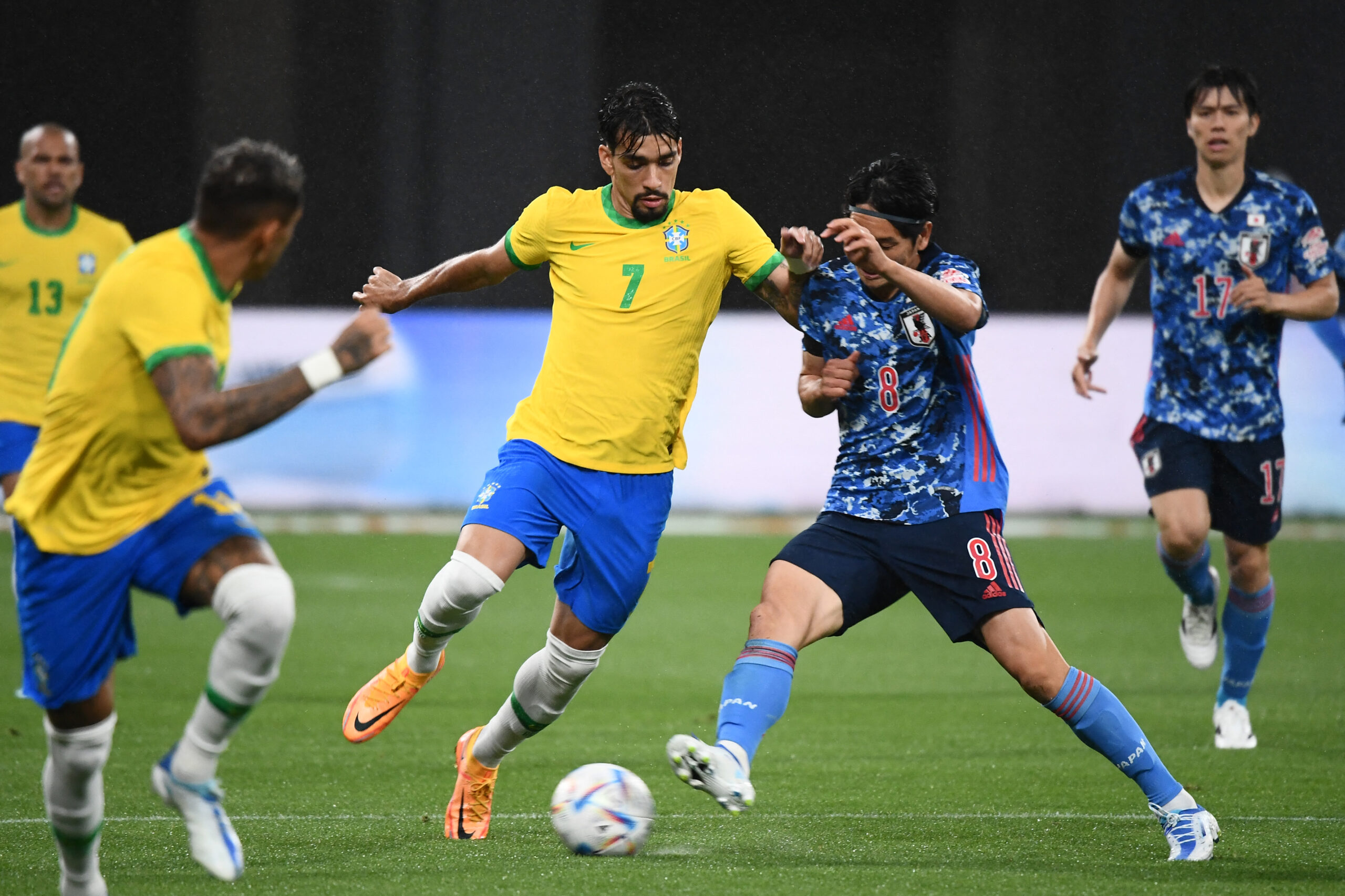 Lucas Paqueta avec le Brésil contre le Japon