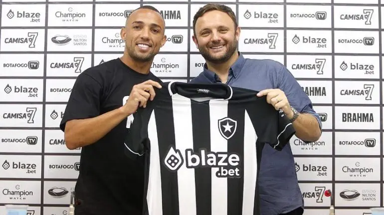 Mercato : Marçal conseille un joueur de Botafogo à l'OL