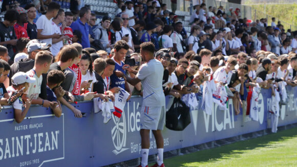 Les supporters de l'OL à l'entraînement