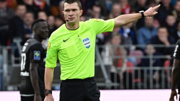 Willy Delajod, arbitre français