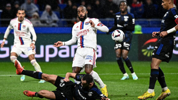 Alexandre Lacazette lors d'OL - Strasbourg