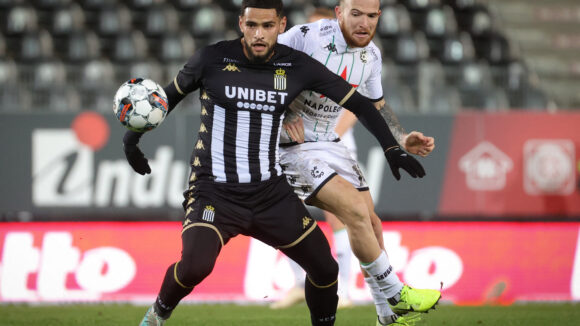 Adem Zorgane lors de Charleroi - Cercle Brugge