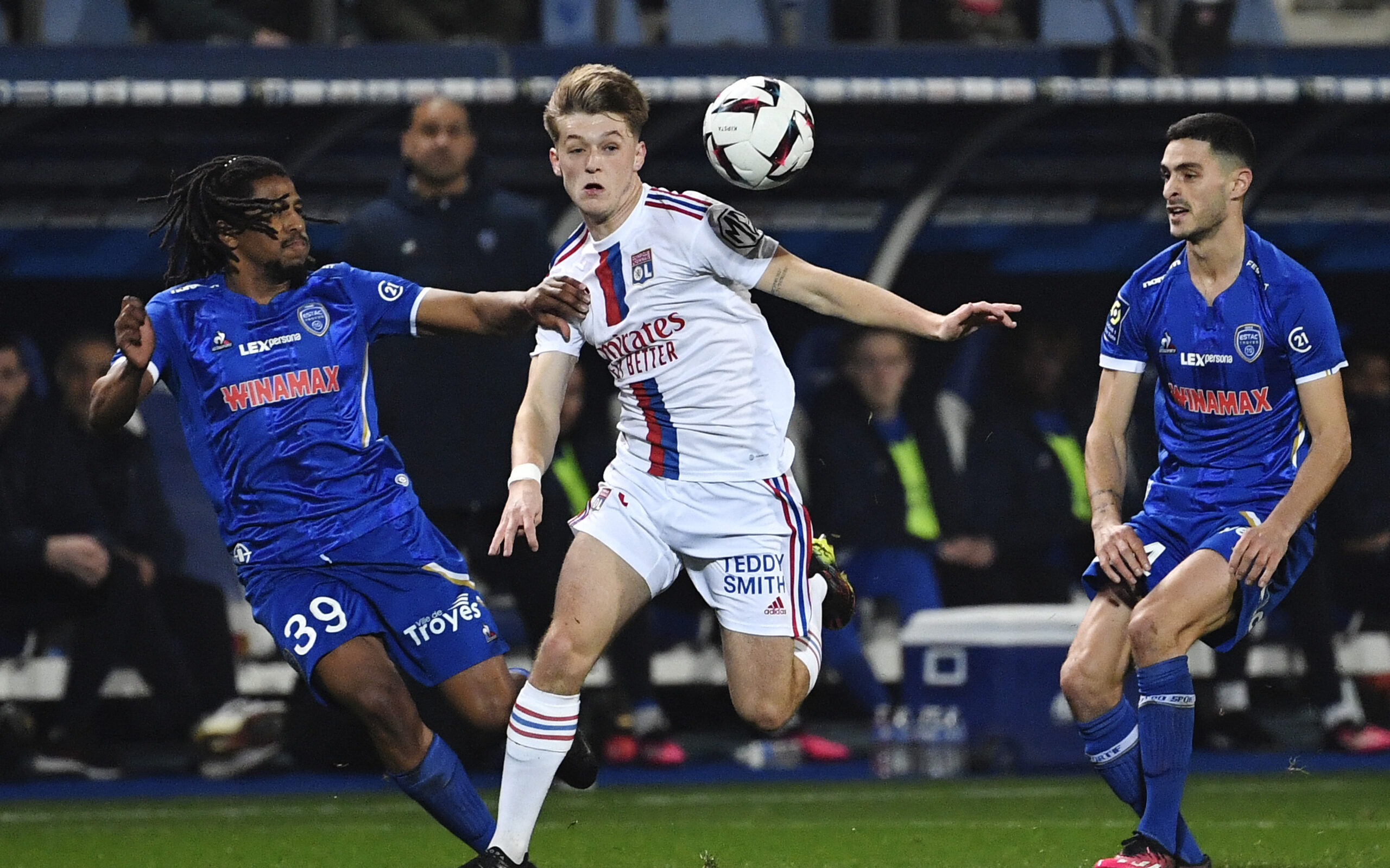 Johann Lepenant de retour en forme après quatre mois d'absence : une place dans le groupe de l'OL en vue thumbnail