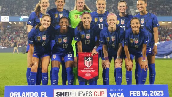 Les Etats-Unis face au Canada avec Lindsey Horan