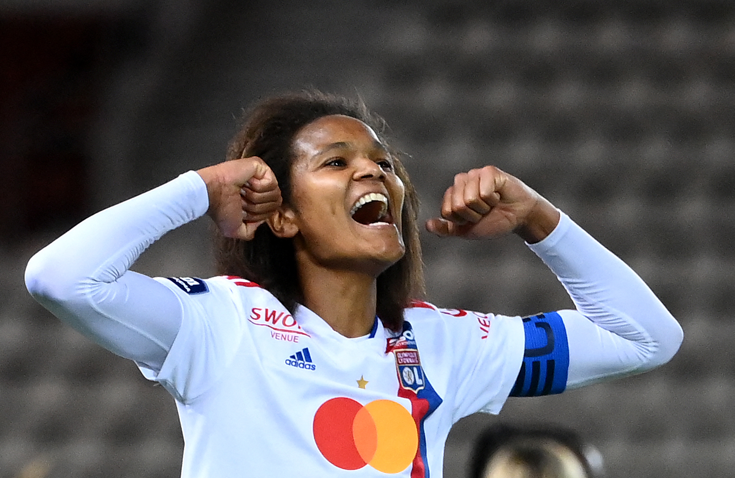 Wendie Renard célébrant une victoire de l'OL