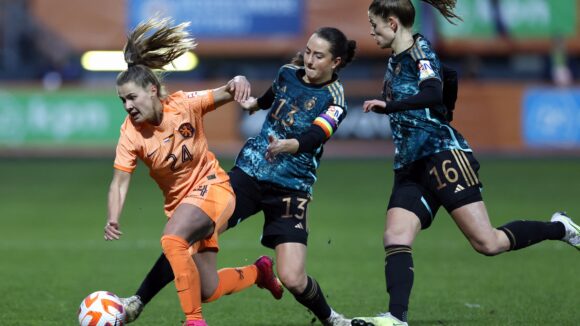 Sara Däbritz lors du match amical entre l'Allemagne et les Pays-Bas