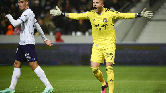 Anthony Lopes pendant le match Toulouse - OL