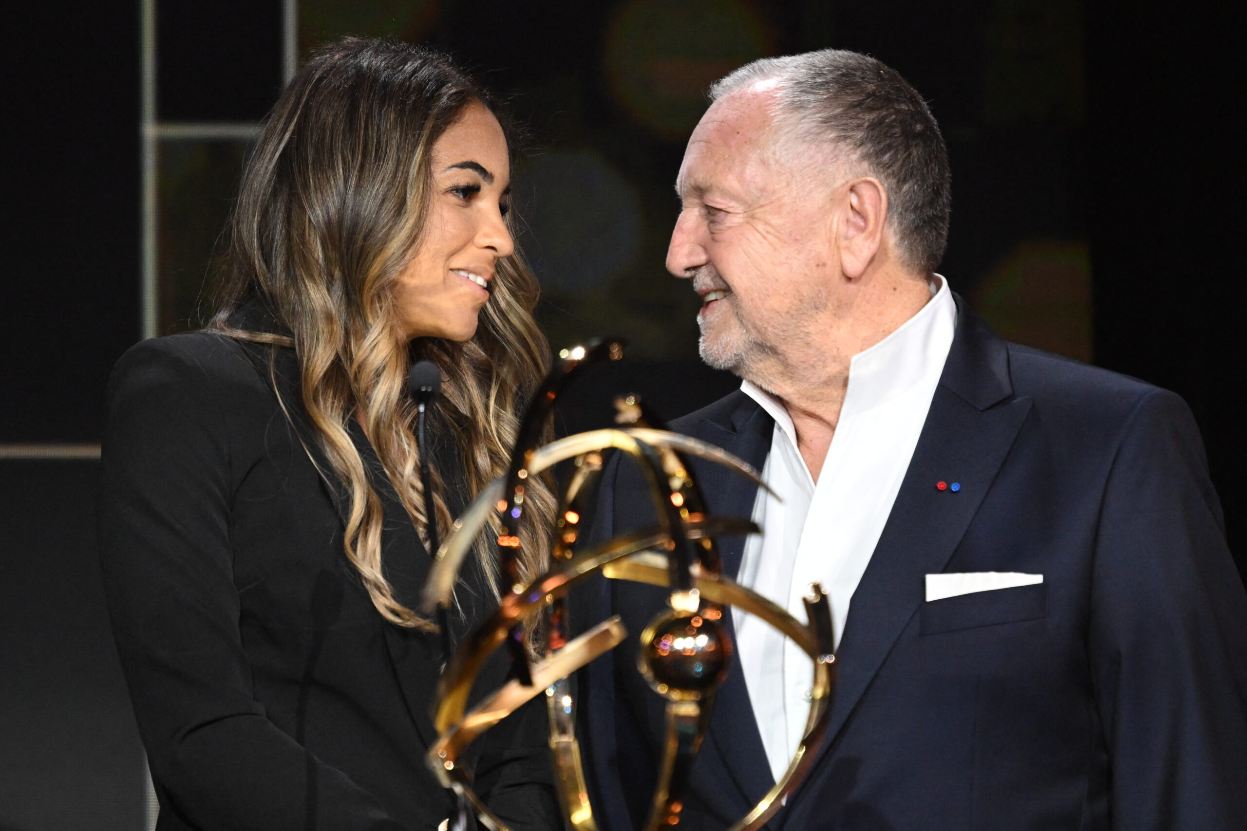 Delphine Cascarino élue meilleure joueuse de l'année aux Trophées UNFP devant Jean-Michel Aulas