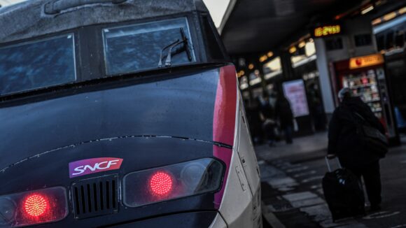 Un train de la SNCF à la Gare de Lyon