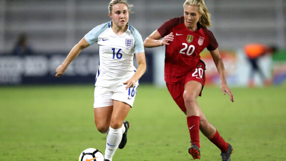 Izzy Christiansen avec l'Angleterre