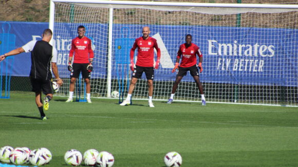 Anthony Lopes, Rémy Riou, Justin Bengui à l'entraînement des gardiens