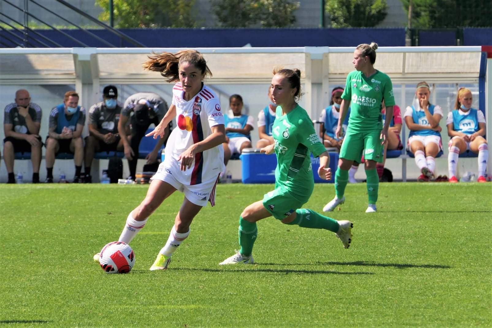 Daniëlle van de Donk lors du derby OL - Saint-Etienne