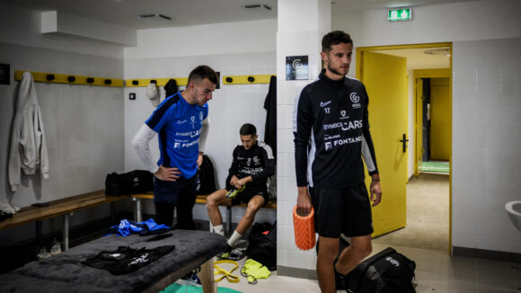 Les joueurs du GOAL FC avant l'entraînement