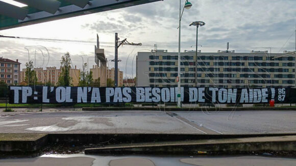 La banderole des Bad Gones contre Tony Parker