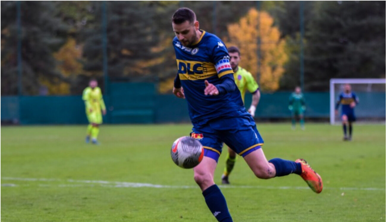 Sébastien Faure, ancien défenseur de l'OL et désormais capitaine à Limonest