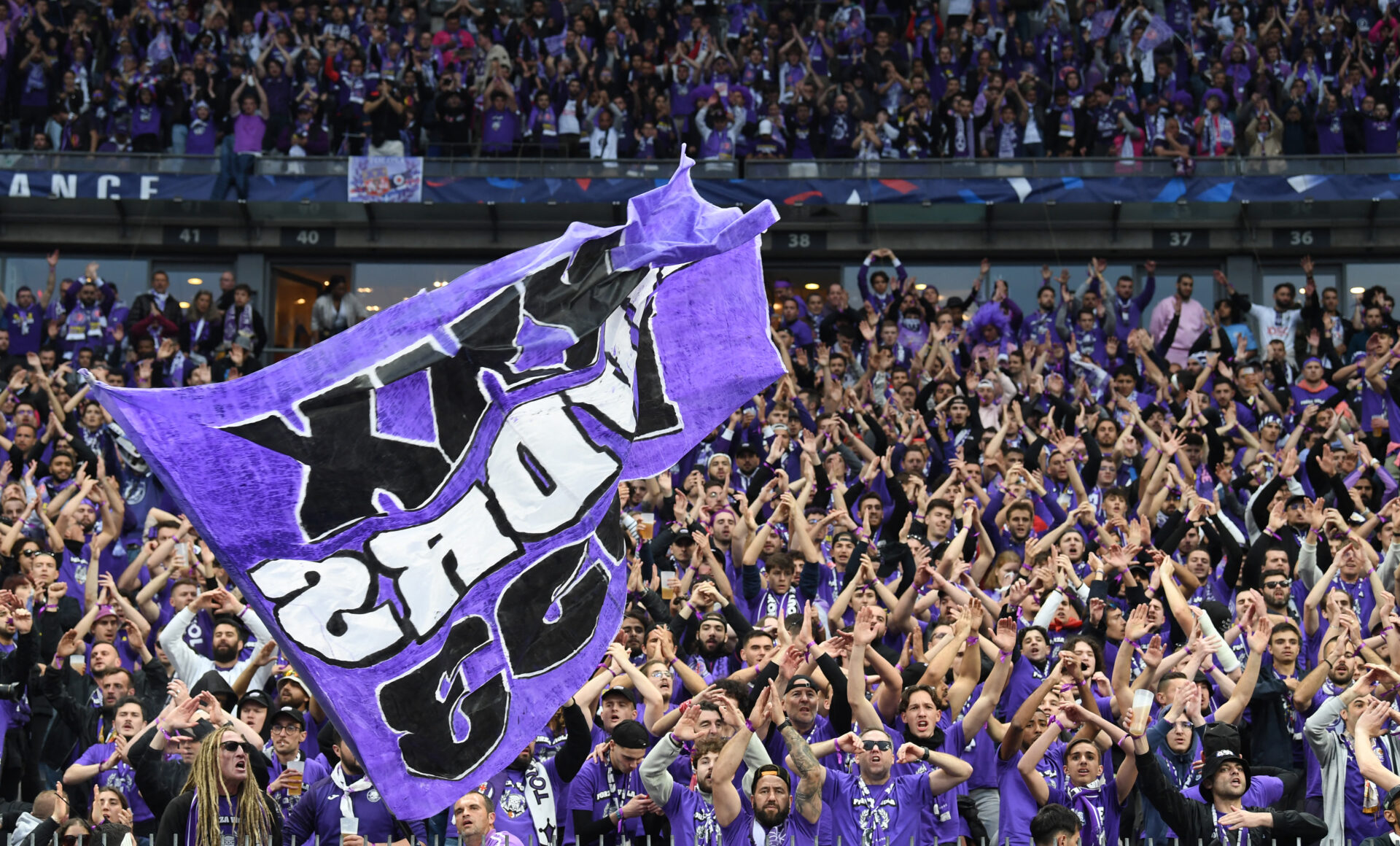 Brèves Actus Foot: Toulouse vise un record d’affluence contre l’OL thumbnail