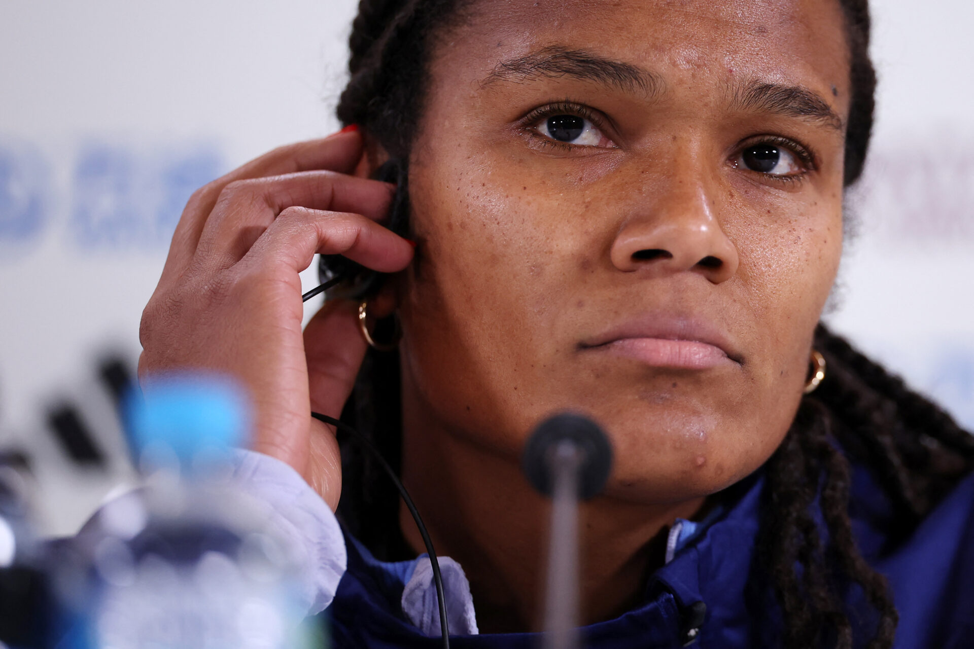 Wendie Renard en conférence de presse