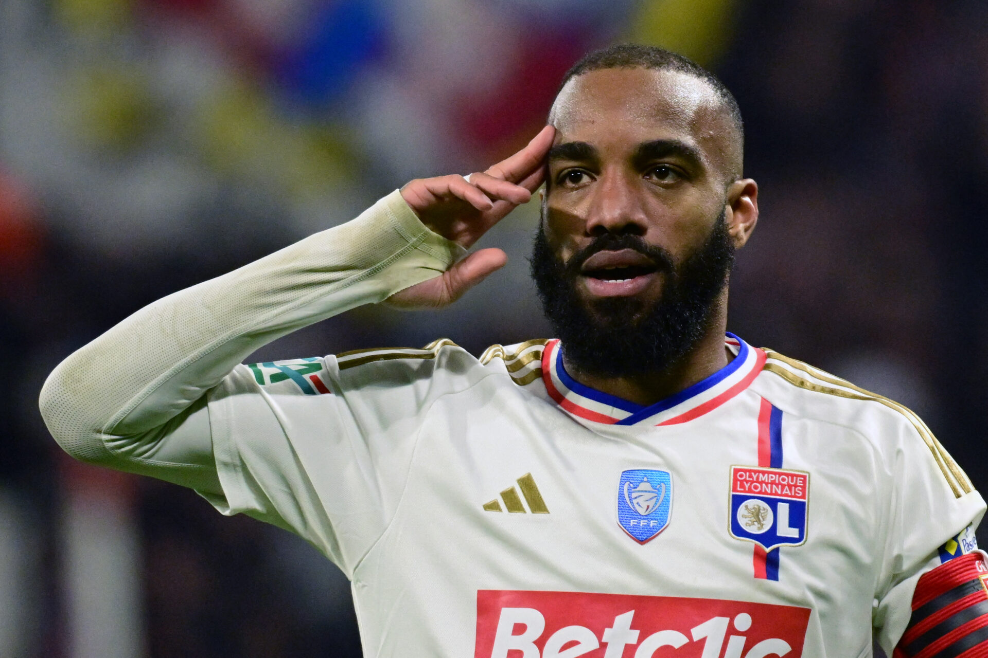 Lacazette élu joueur le plus performant du mois d’avril thumbnail