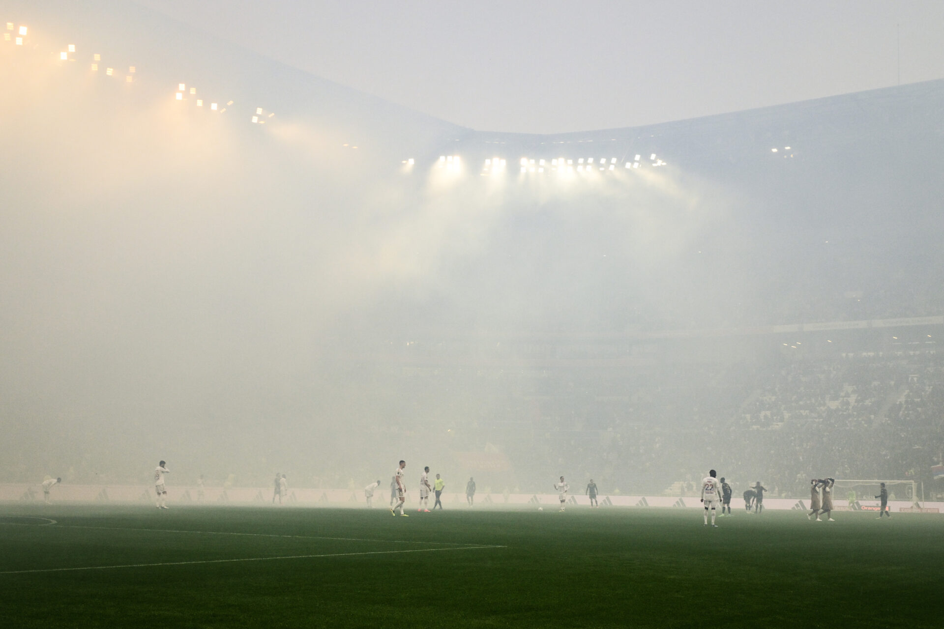 Monaco (3-2) : le spectacle pyrotechnique avait été autorisé thumbnail