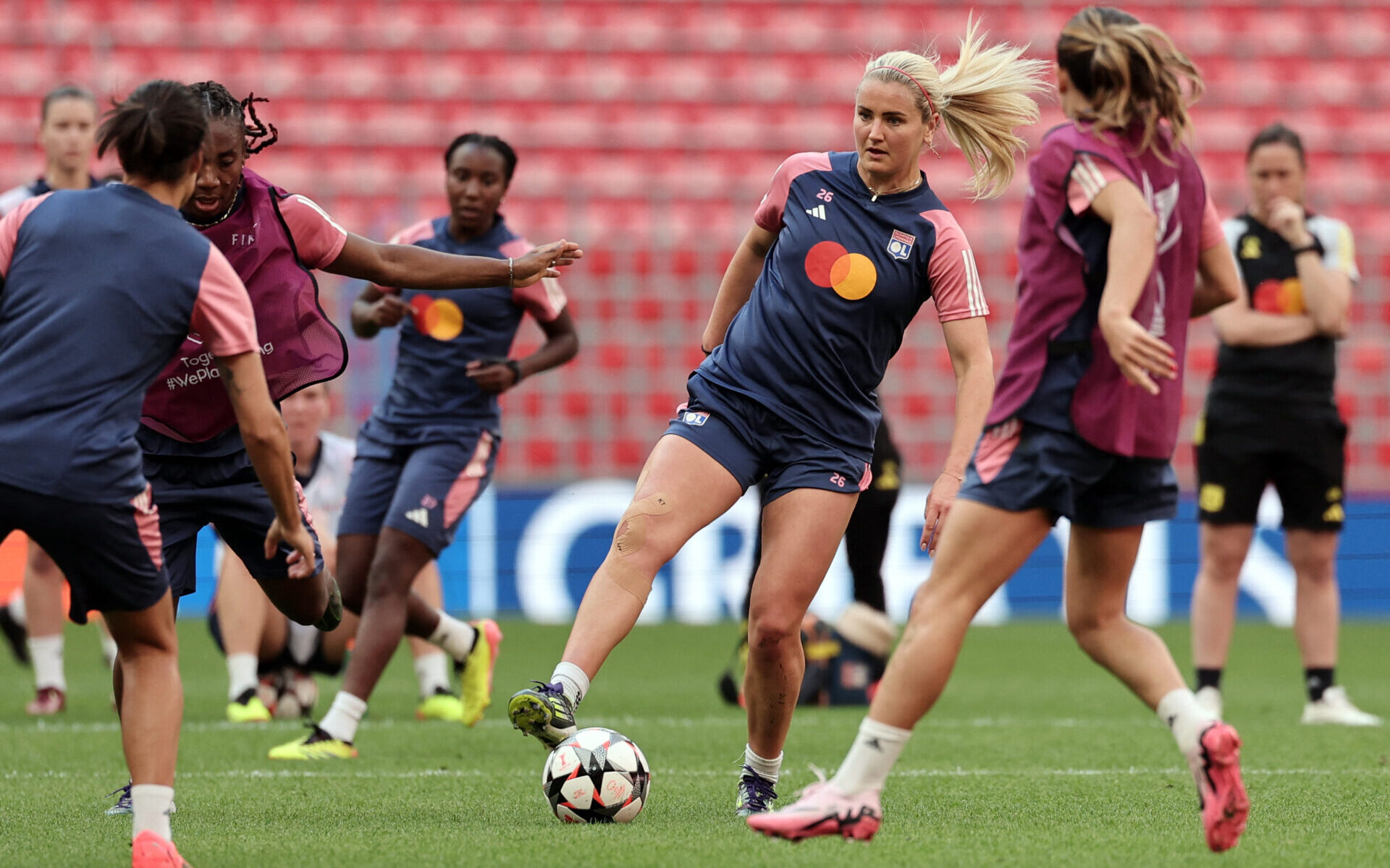 Lindsey Horan et les joueuses de l'OL à l'entraînement