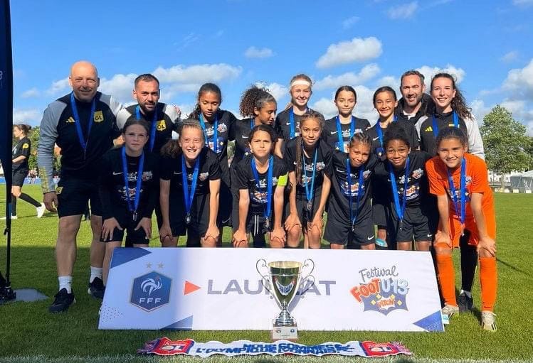 Équipe U13 de l'OL féminin, championne du Festival Foot U13 Pitch