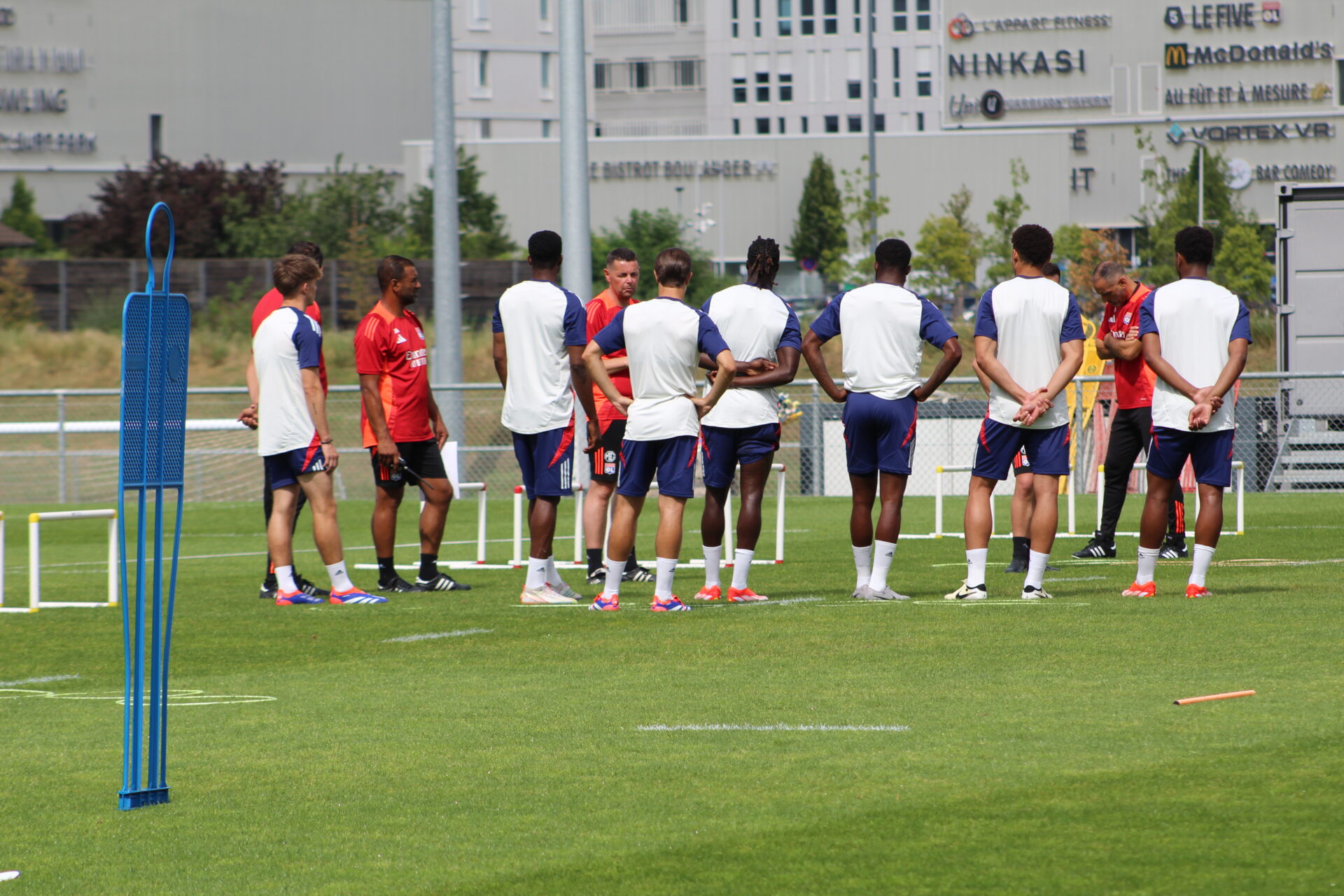 Les joueurs de l'OL à l'entraînement