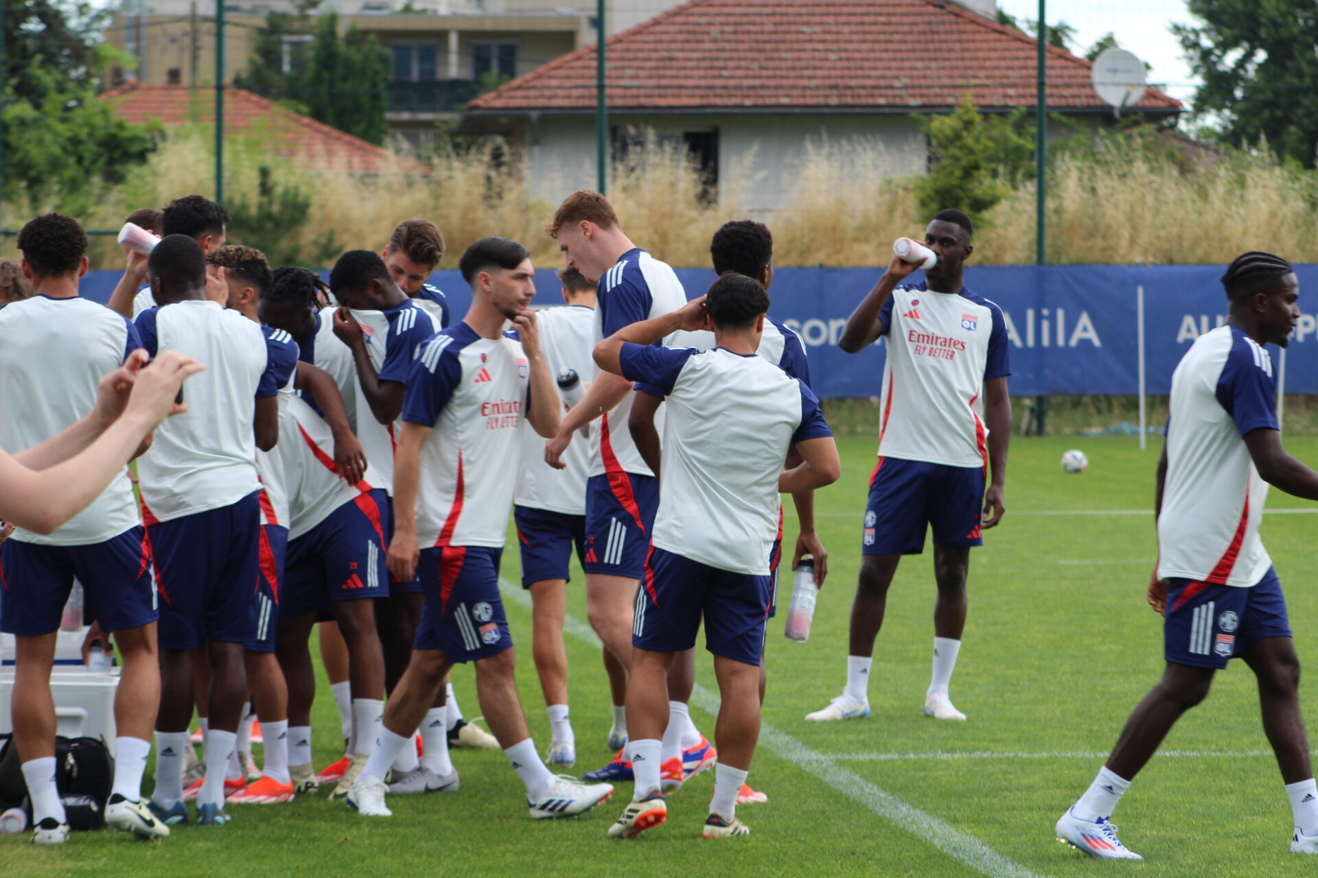 Les joueurs de l'OL à l'entraînement