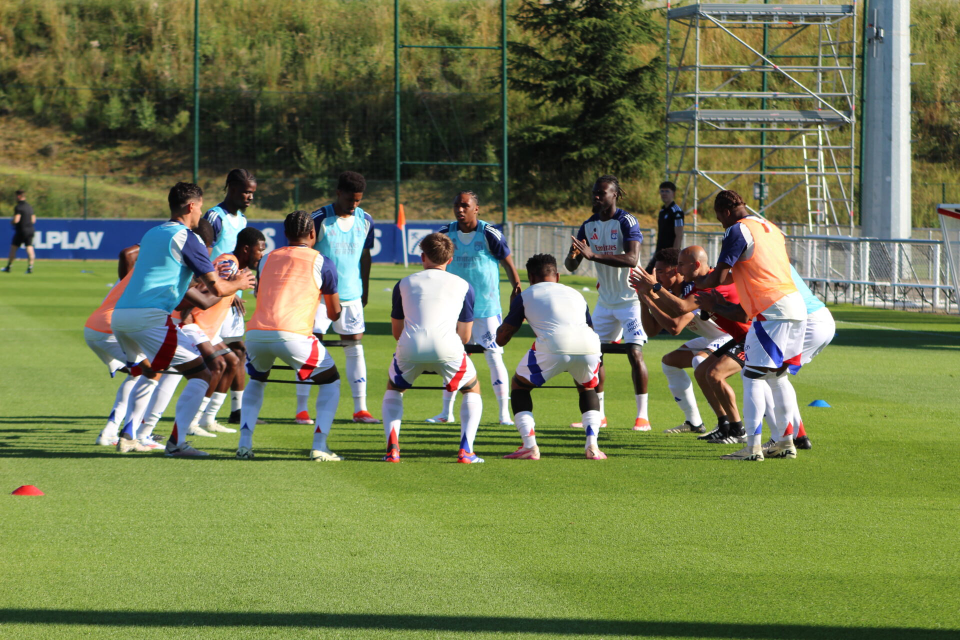 Les joueurs de l'OL à l'entraînement