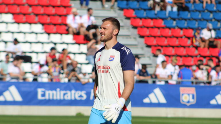 Lucas Perri, gardien de l'OL