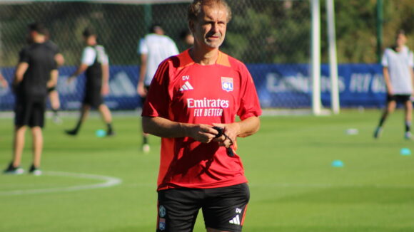 Denis Valour, entraîneur adjoint de l'OL