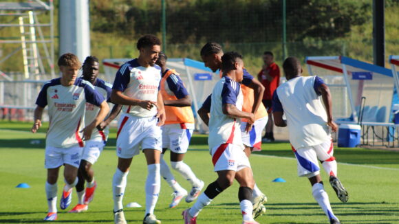 Les joueurs de l'OL à l'entraînement