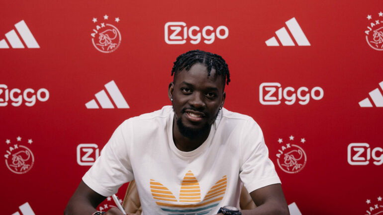 Bertrand Traoré signe à l'Ajax Amsterdam