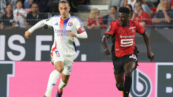 Maxence Caqueret (OL) contre Rennes