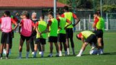 Les joueurs du Goal FC à l'entraînement