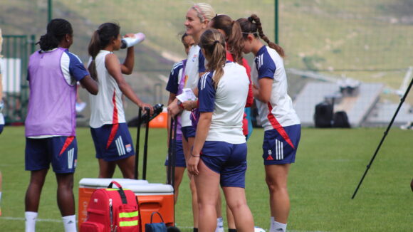 Les joueuses de l'OL à l'entraînement