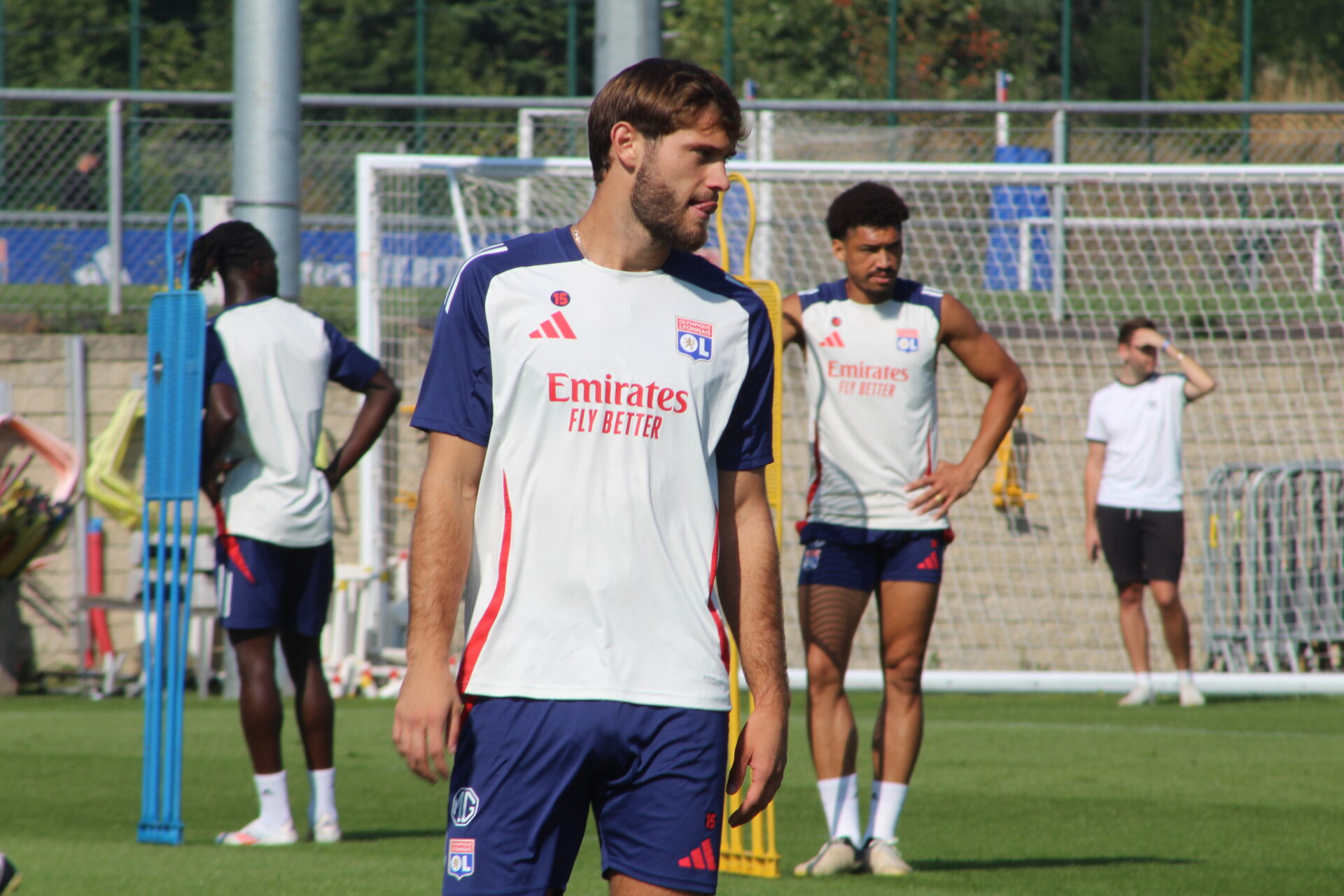 Tanner Tessmann, nouveau milieu de l'OL