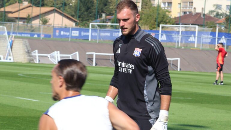 Lucas Perri, gardien de l'OL