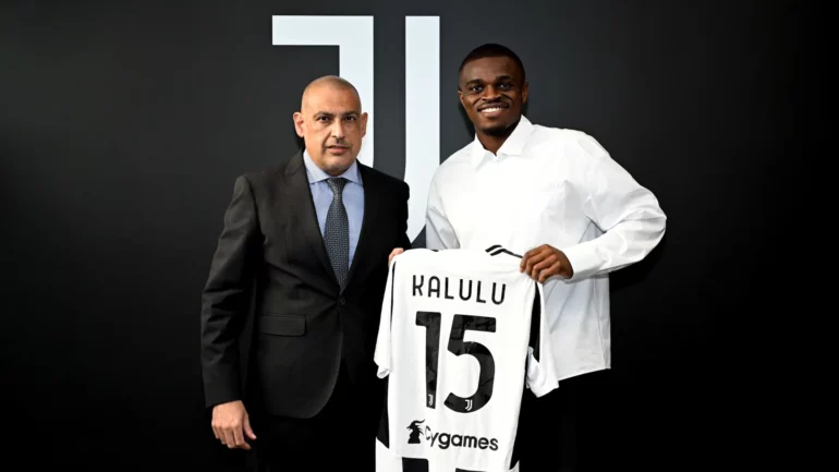 Mercato : Kalulu (ex-OL) s’engage à la Juventus Turin 