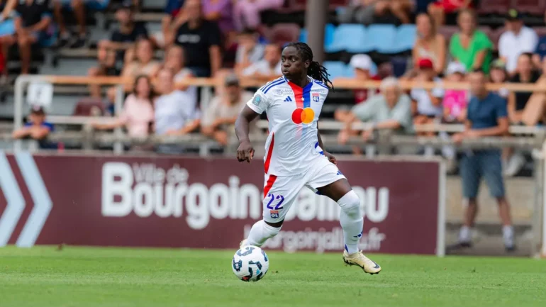 Tabitha Chawinga a inscrit un doublé lors d'OL - Juventus Turin.