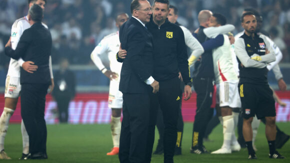 Pierre Sage et John Textor après la finale de Coupe de France OL - PSG