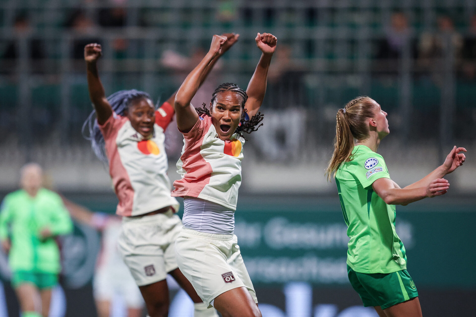 Wendie Renard après son but lors de Wolfsburg - OL