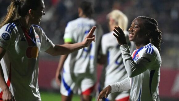 Vanessa Gilles et Melchie Dumornay (OL féminin)