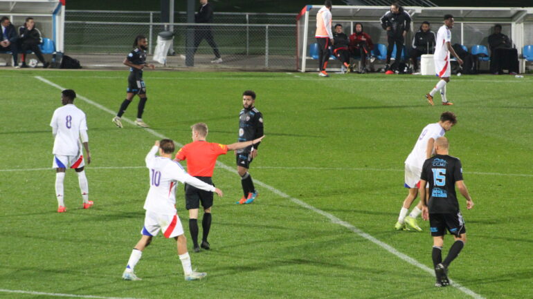 Le match de National 3 entre la réserve de l'OL et Bourgoin