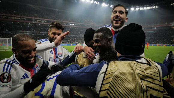 La joie des joueurs de l'OL contre Francfort